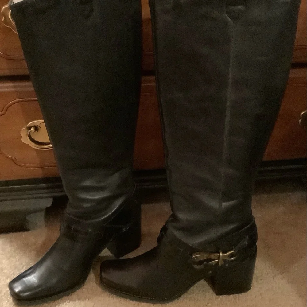 Jessica Simpson black leather boots Lanasi sz 10 40 LN! - Picture 1 of 3